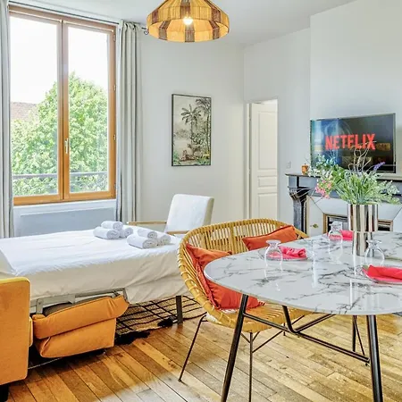 Apartman Le Safari I Cosy & Family I Face Gare & Parking I Rent Immo